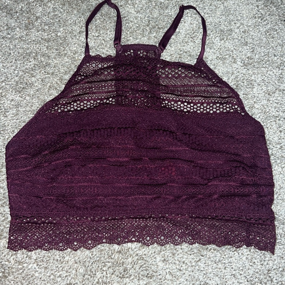 Maroon lace cropped tank top